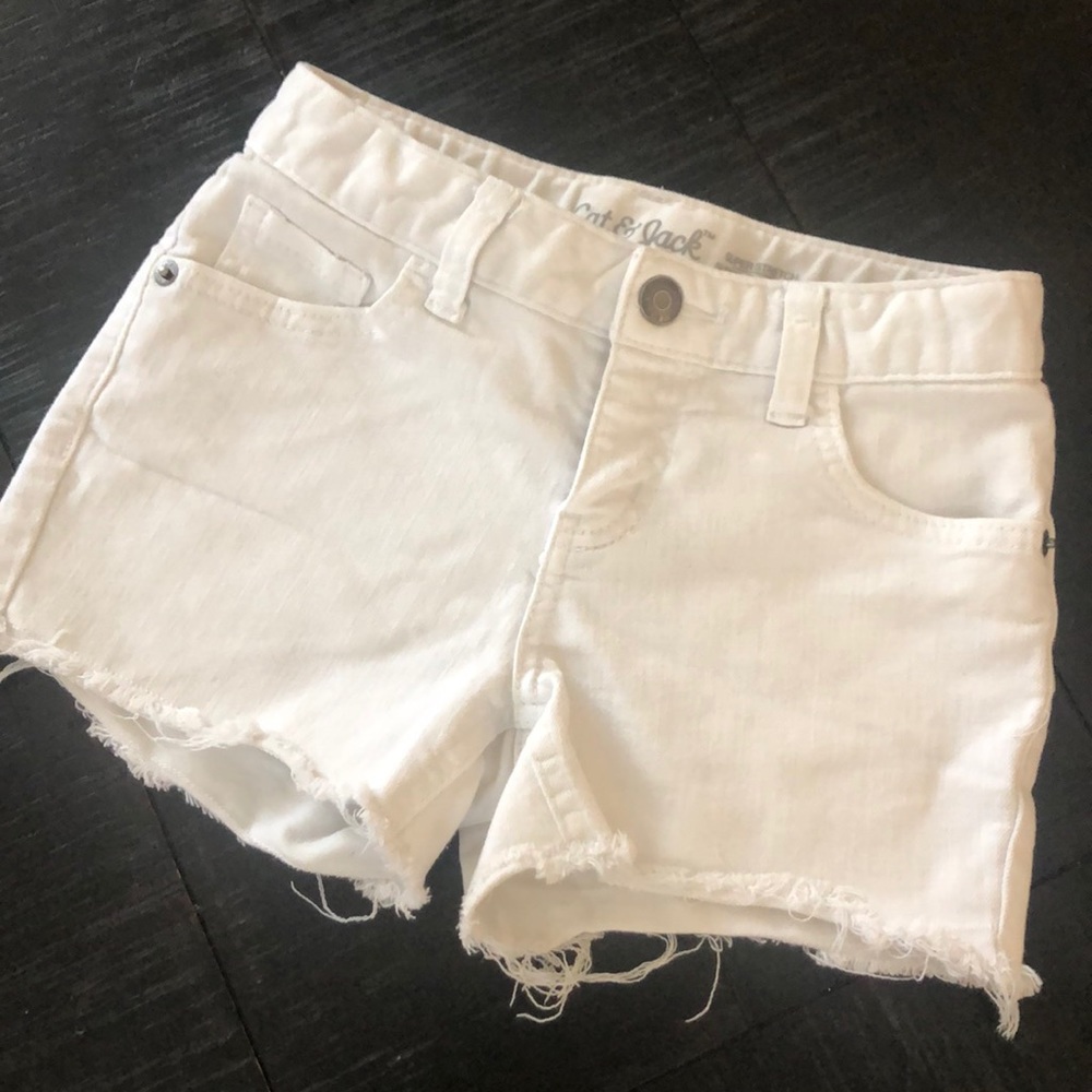 Cat and jack girls white shorts.
